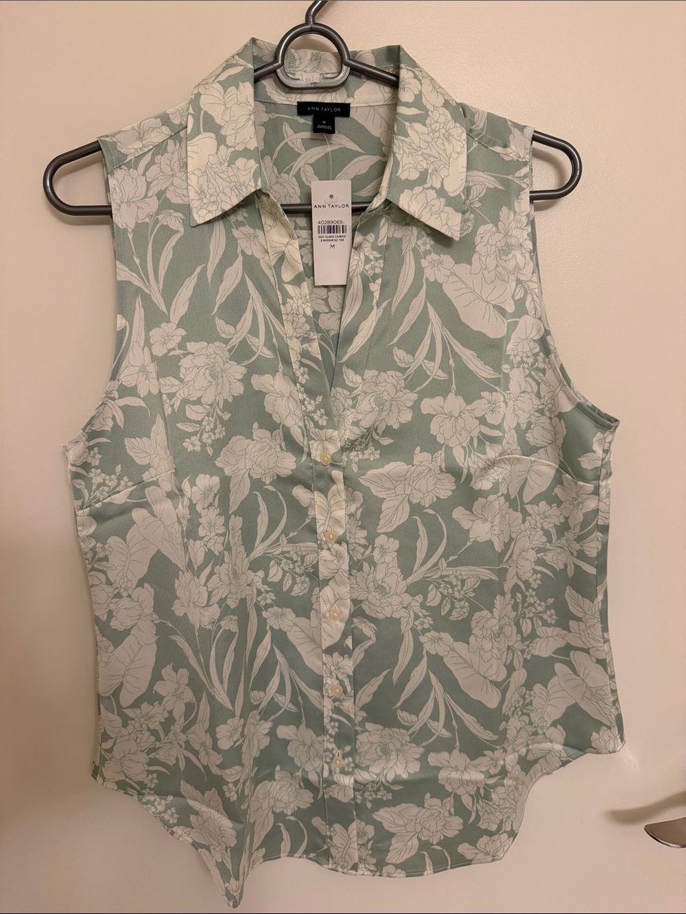 Ann Taylor Sleeveless Floral Button-Front Top - Sage & White